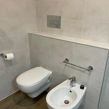 The Modern House 2 *